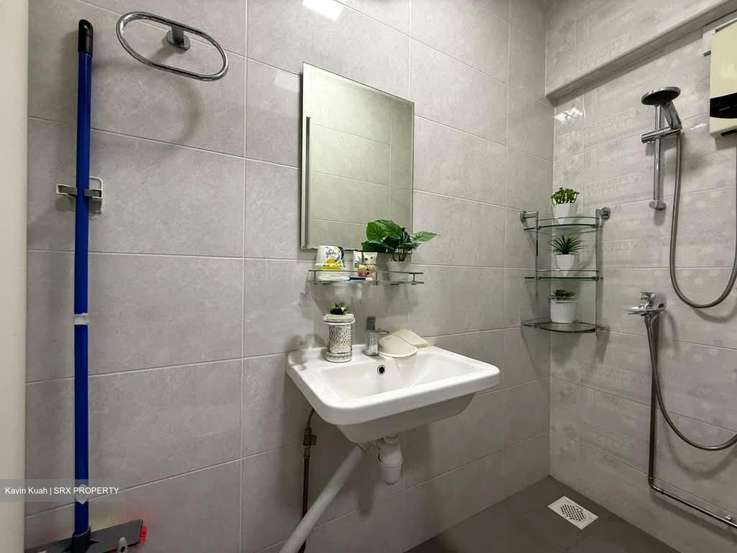 Blk 427 Sun Plaza View (Tampines), HDB Executive #593370461